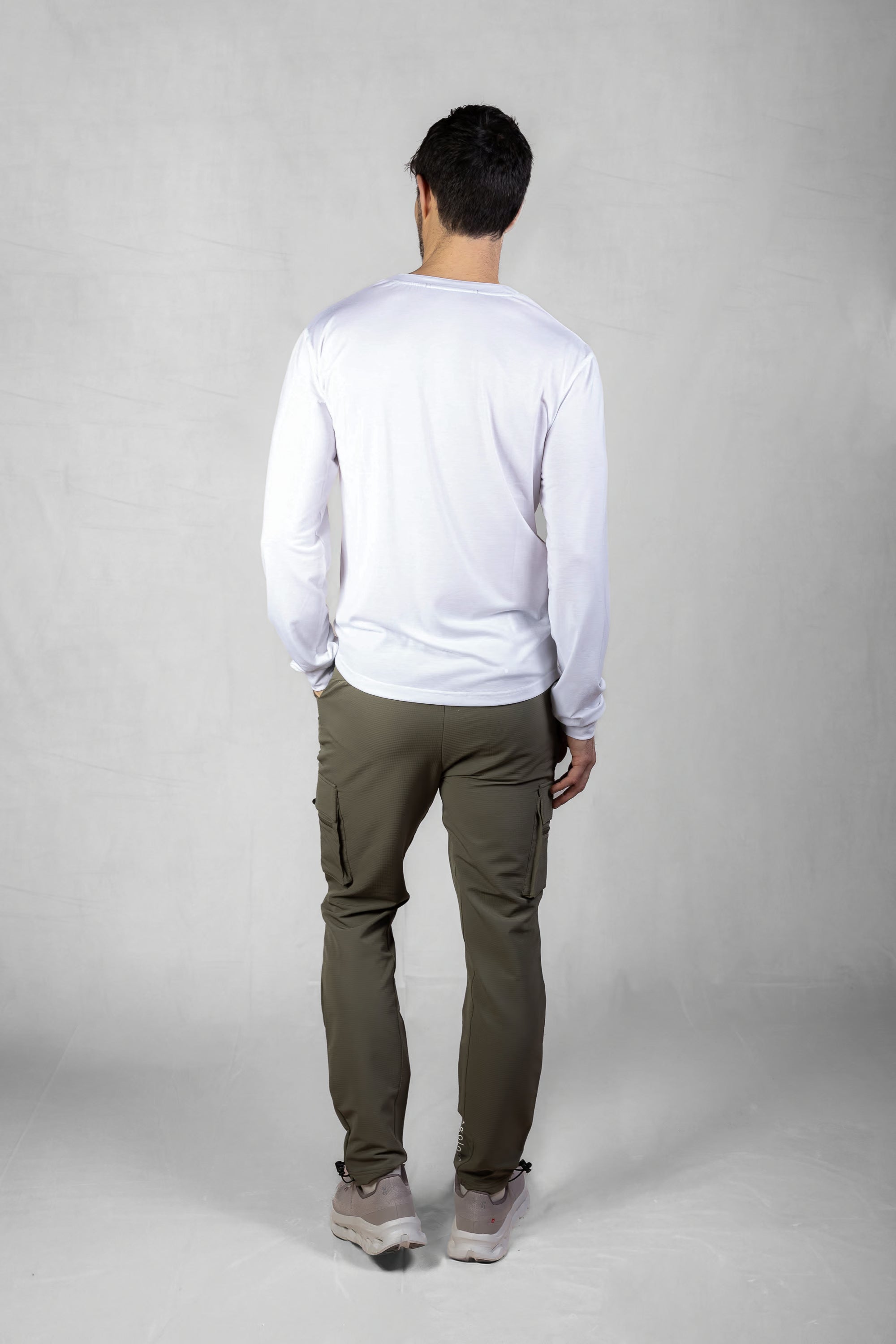 The Aura Henley