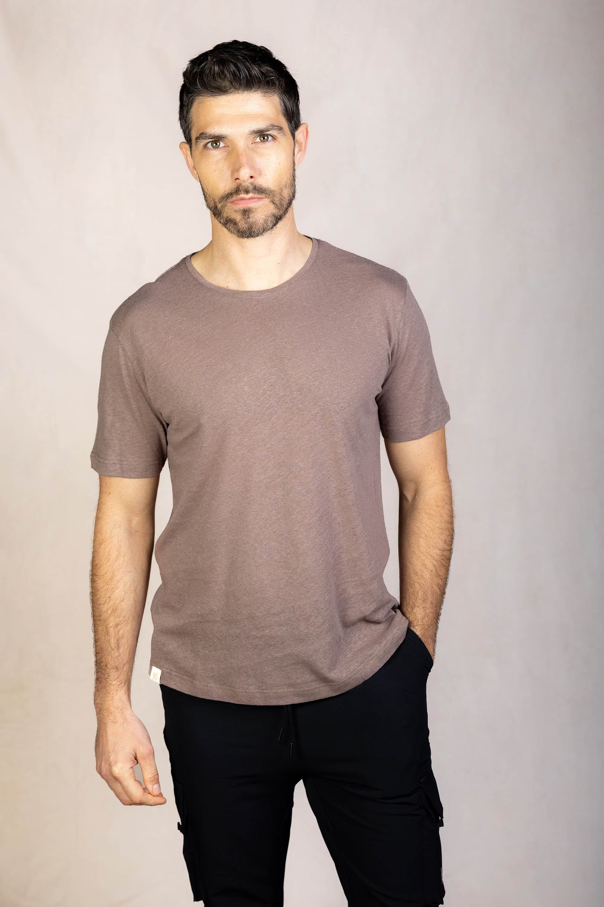 PRO | ORA men’s the linen t-shirt in Light Espresso, studio product image, front view