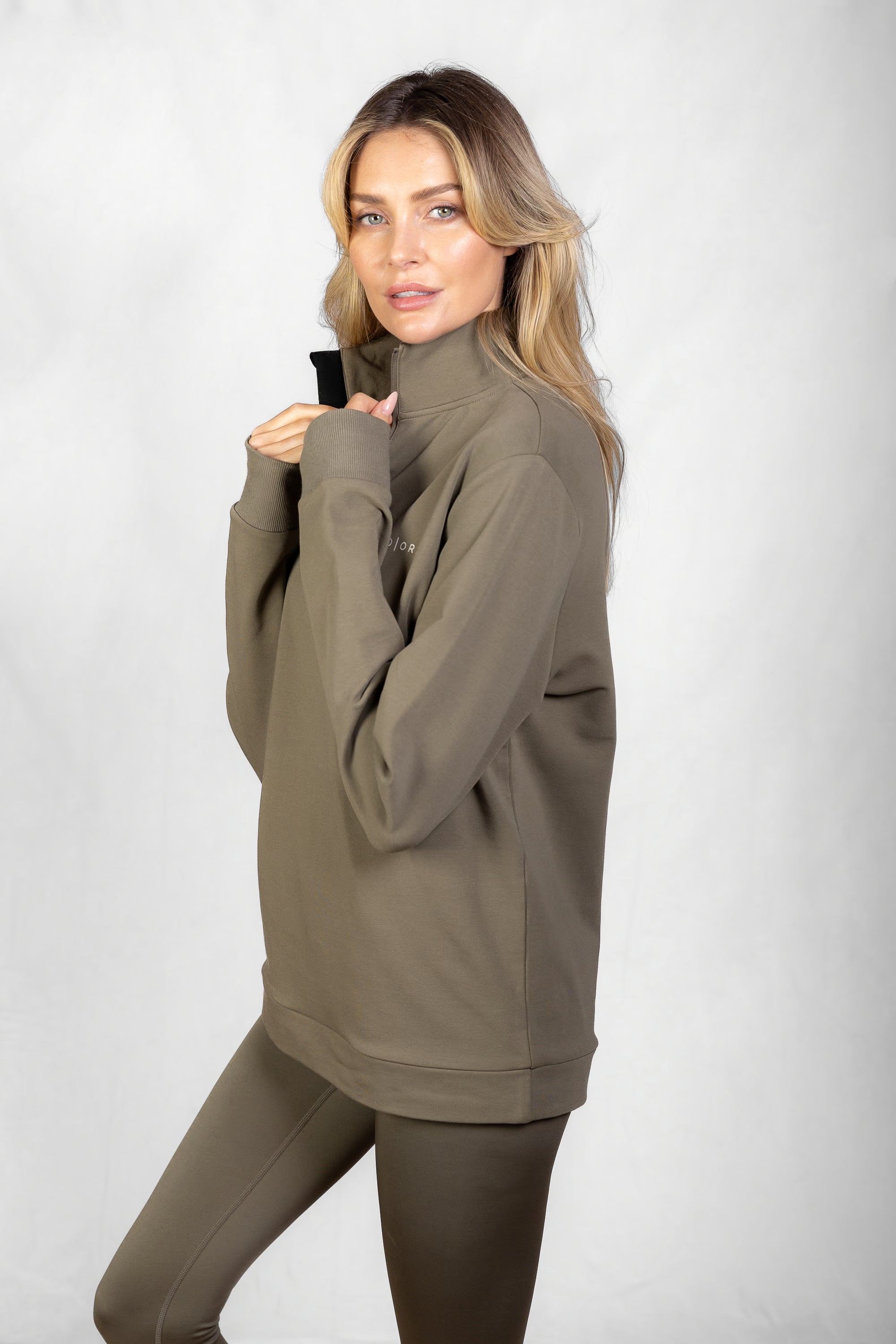 Women's Aura 1/4 Zip Sweatshirt in Olive Smoke #Colour_Olive Smoke