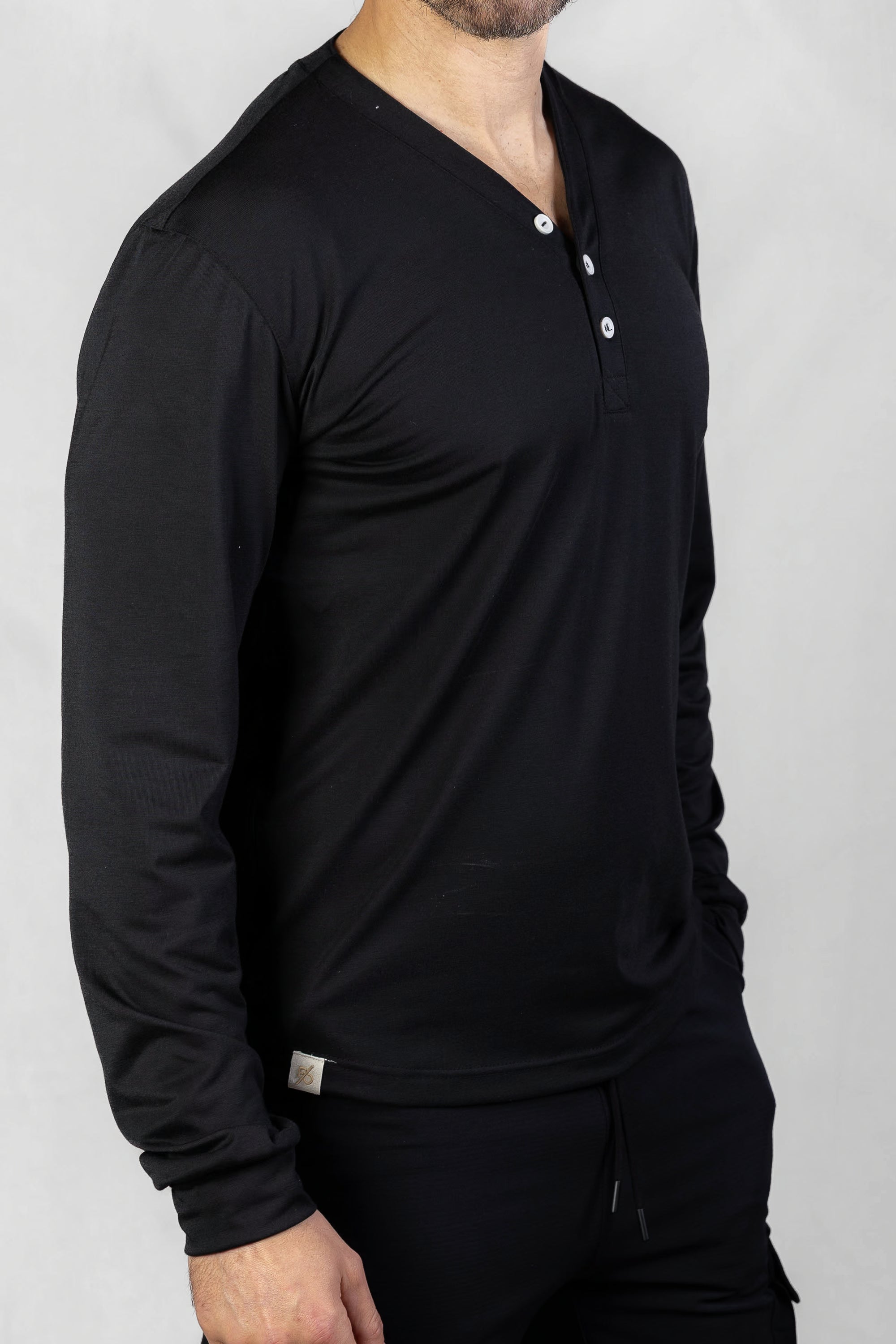 The Aura Henley