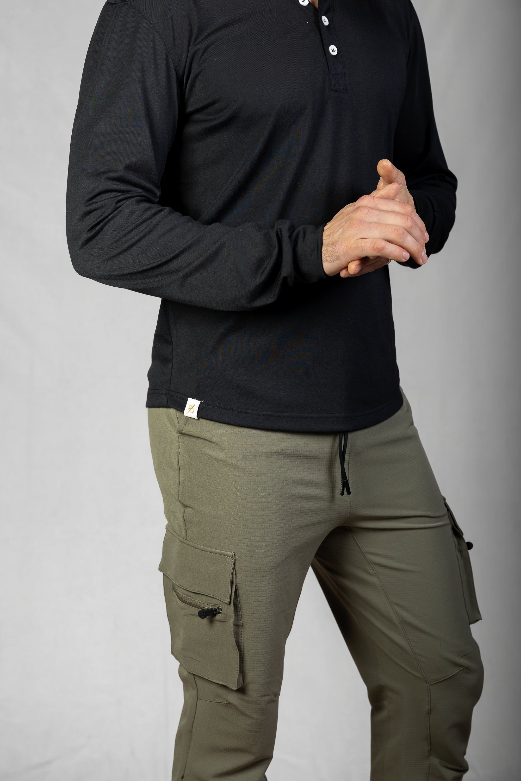The Aura Henley