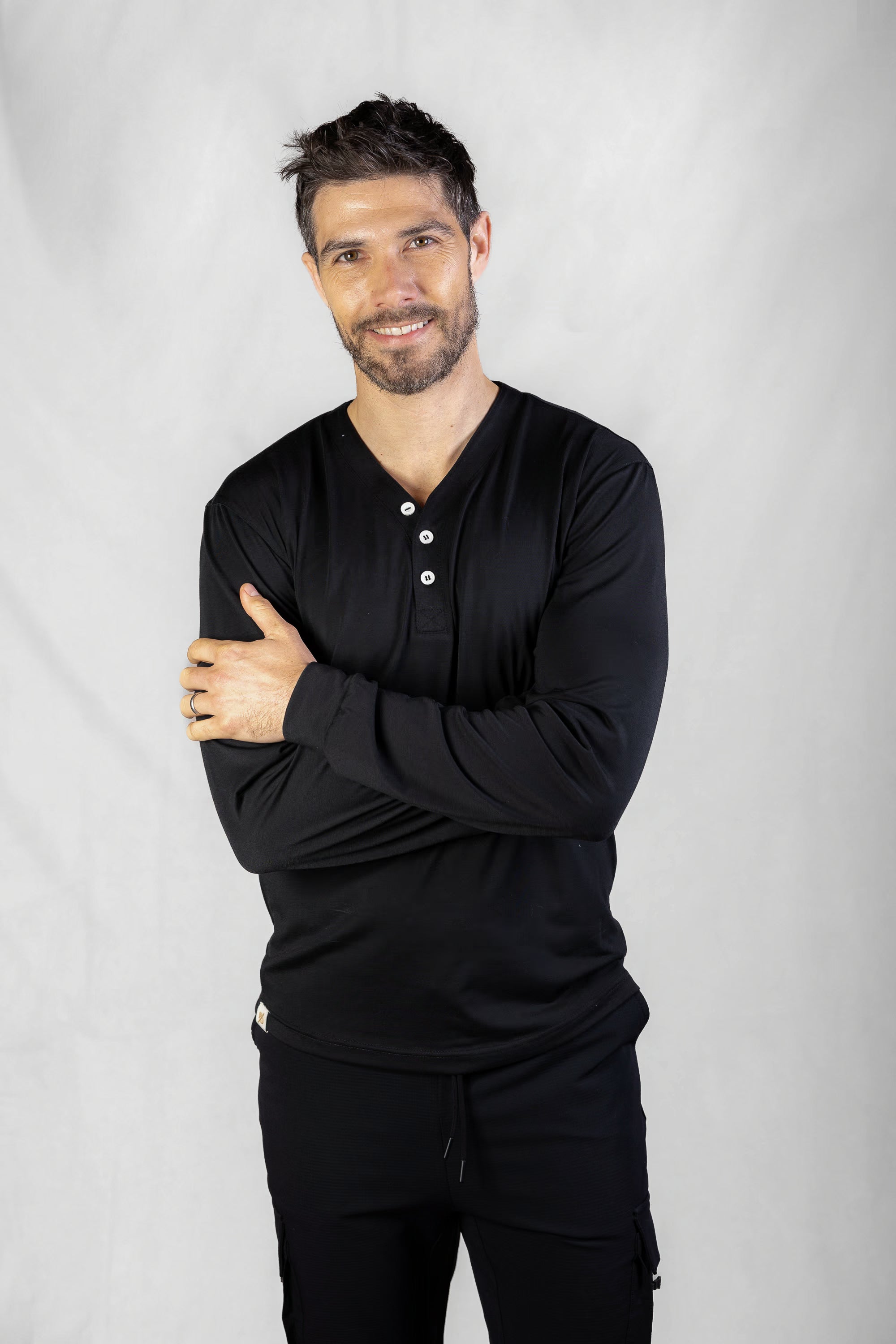 The Aura Henley