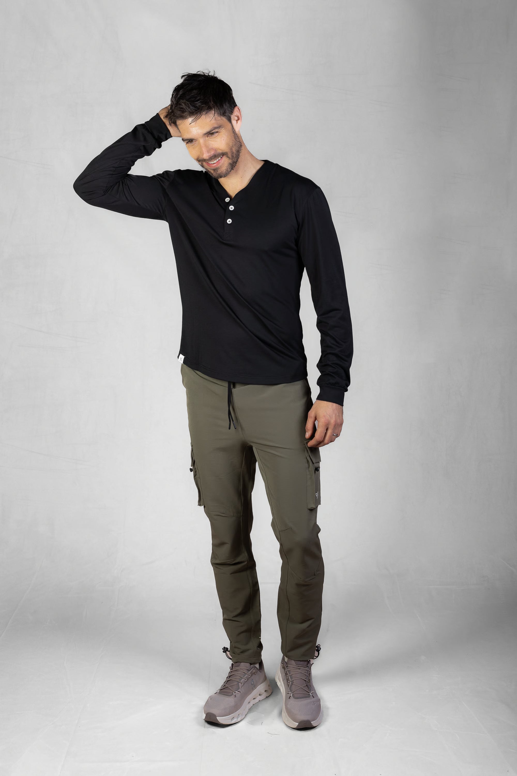 The Aura Henley
