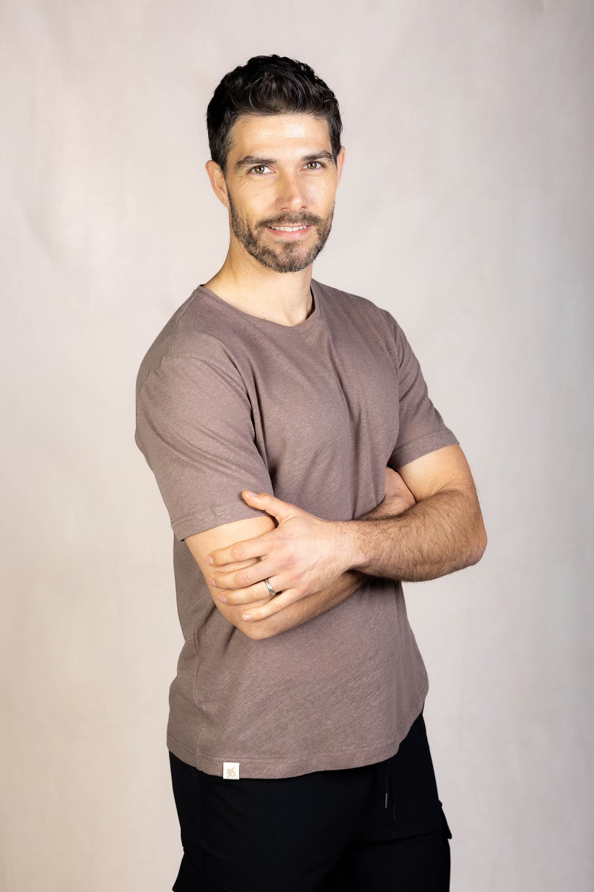 PRO | ORA men’s the linen t-shirt in Light Espresso, product detail image