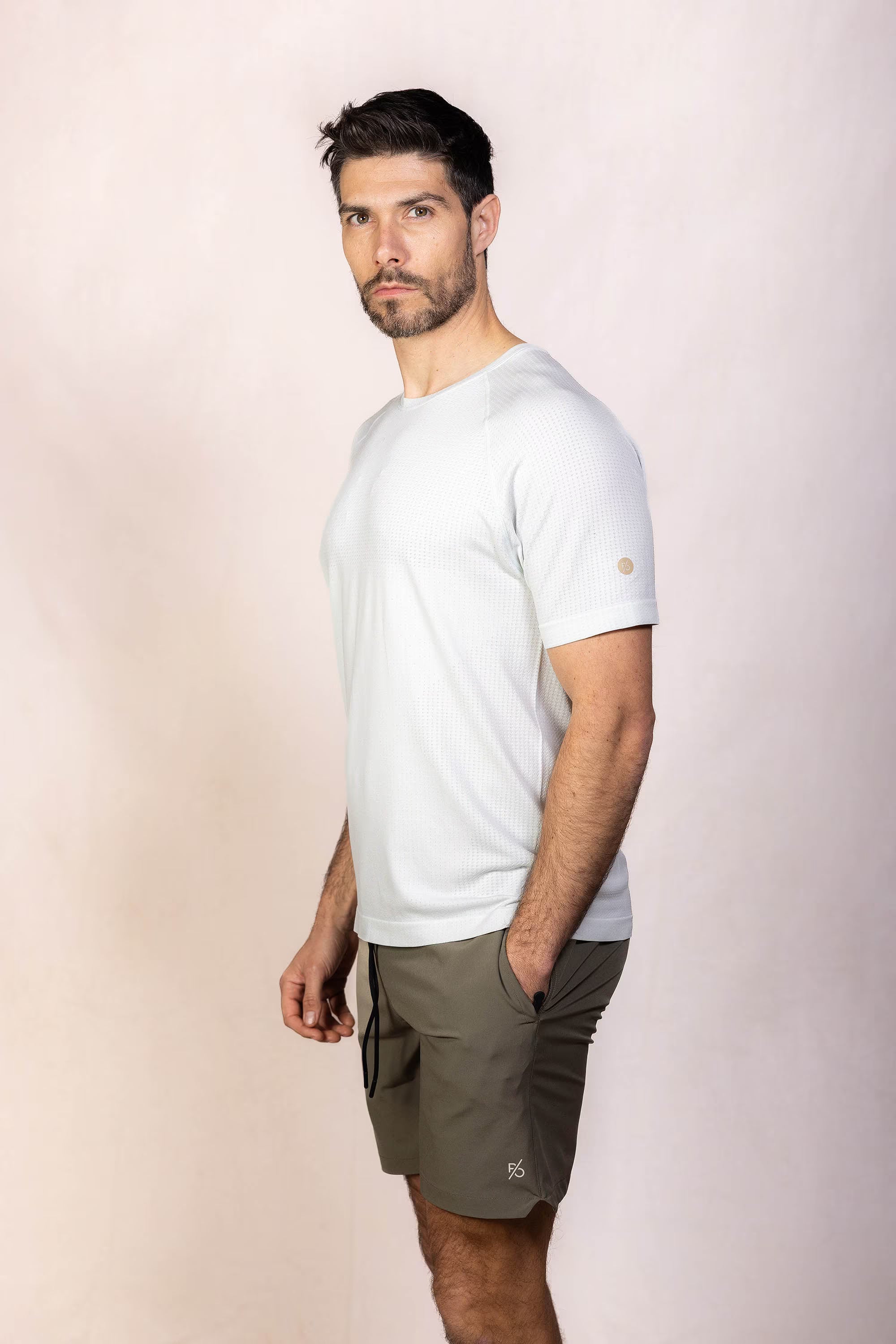 PRO | ORA men’s proformance t in Porcelain Blue, studio product image, front view